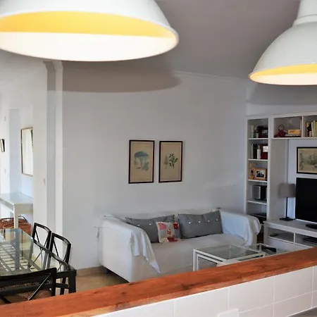 Las Golondrinas Apartment *