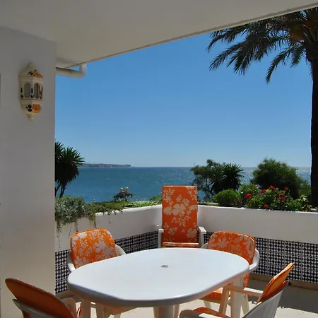 Las Golondrinas Apartment *